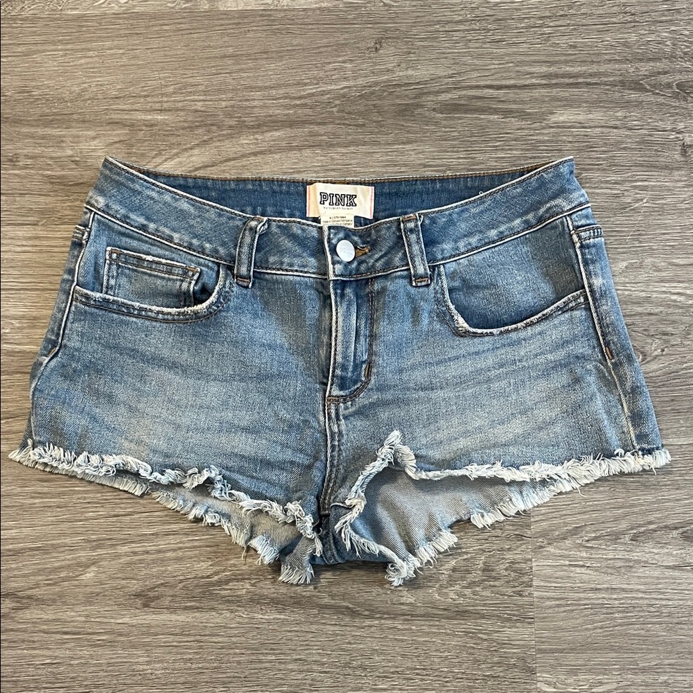 PINK Victoria's Secret Blue Jean Shorts. Size 6 EUC